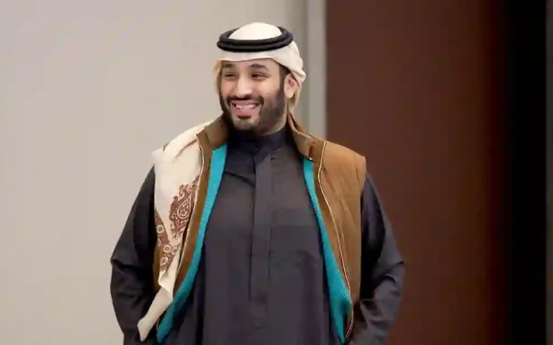 مفاجئة صادمة…لن تصدق ماهي ماركة جاكت ولي العهد محمد بن سلمان..وكم سعره؟