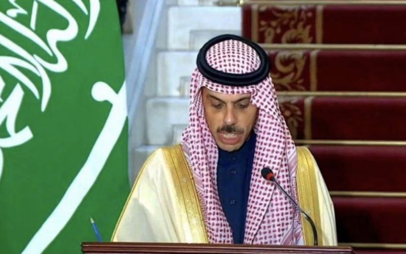 من بينهم السعودية.. بريطانيا تُعفي مواطني دول الخليج والأردن من التأشيرة بدءاً من 2024