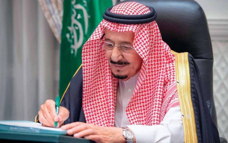 عاجل..المغتربين في السعودية يحصلون على مكرمة ملكية قبل رمضان..الملك سلمان يوافق على إلغاء سعودة هذه المهن والسماح لهم بالعمل فيها !!