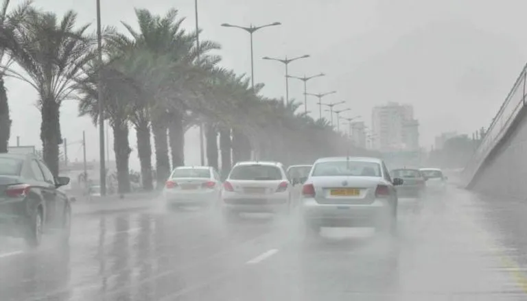 عاجل منخفض جوي في الإمارات والأرصاد يطلق الأن تحذير عاجل لجميع السكان