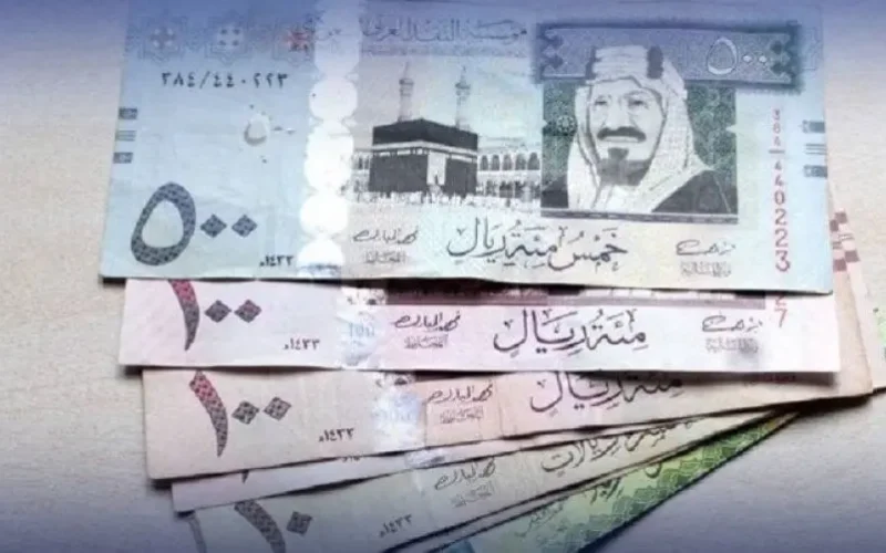 المصري طاير بالسماء.. سعر الجنيه المصري مقابل الريال السعودي اليوم السبت في البنوك المصرية والسوق السوداء